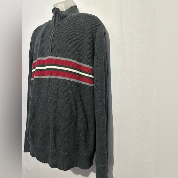 Eddie Bauer Men’s 1/4 Zip Sweater – Gray with Red Stripe – Size XXL - Picture 3 of 5